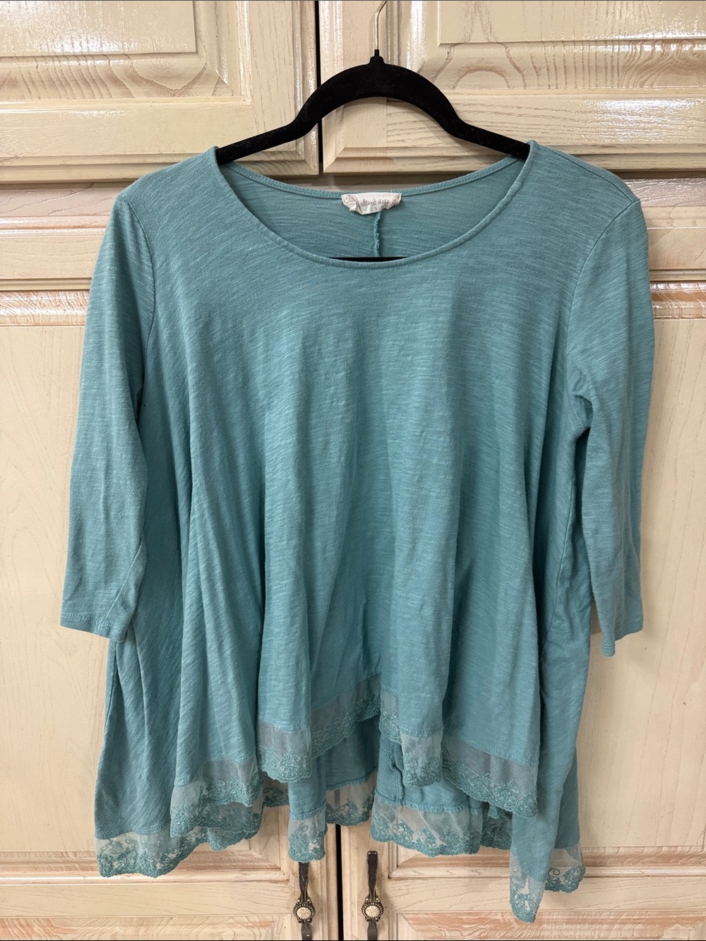 Altar'd State Teal Lace-Hem Scoop Neck Tunic